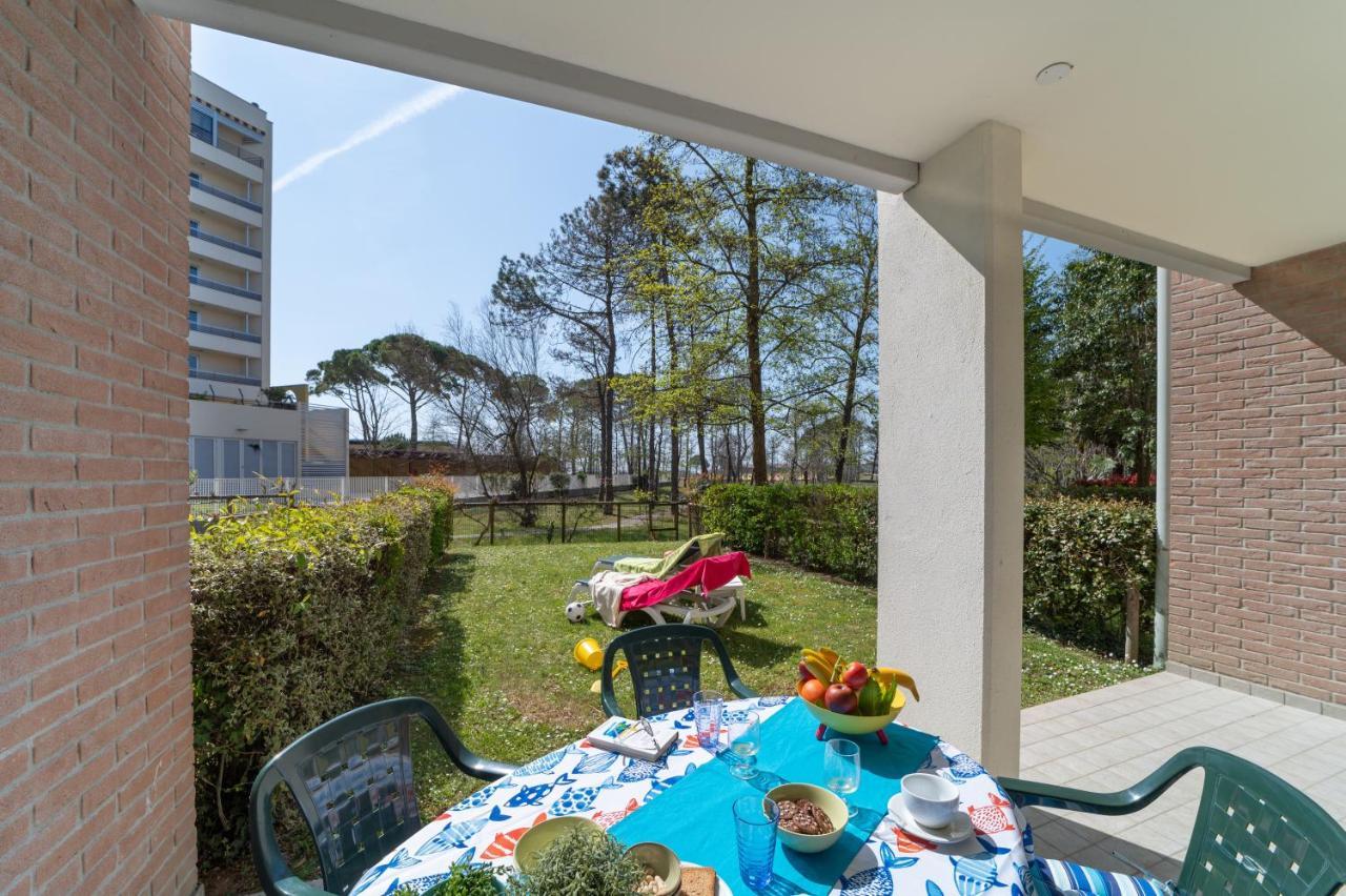 Апарт отель Residenza Al Parco Бибионе Экстерьер фото